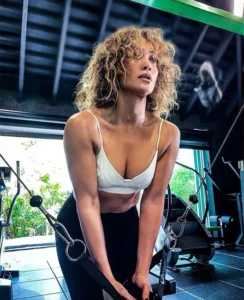 Jennifer Lopez - Personal Fitness Training